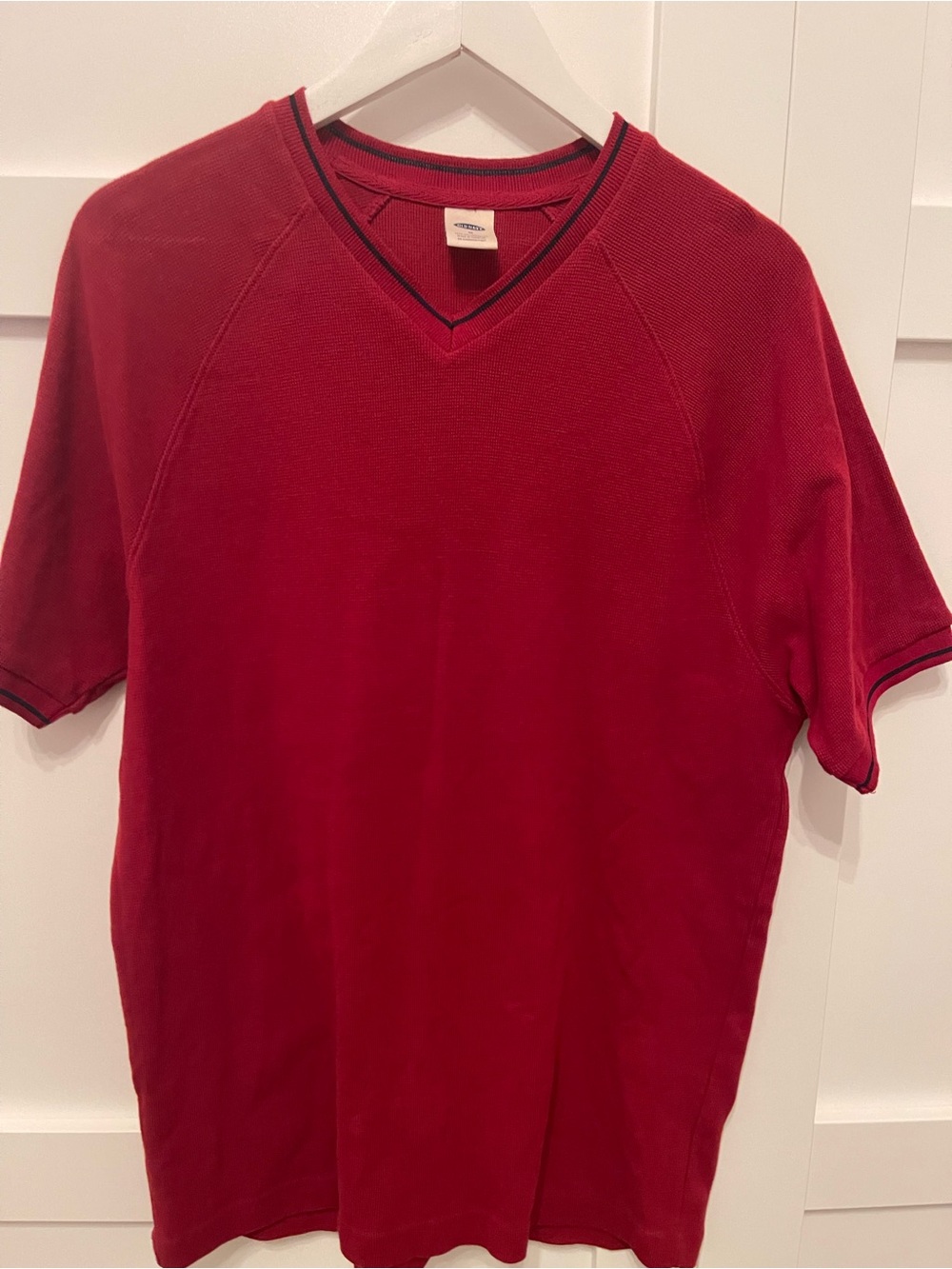 Men's Red V-Neck Old Navy-Med- Short Sleeve Sweater